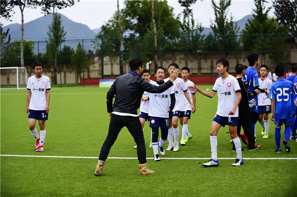 北京十一学校龙樾实验中学的体育课可以这样上