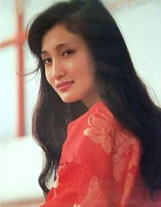 原创林芳兵一个婉约豪爽气质脱俗的女人大家还记得她吗