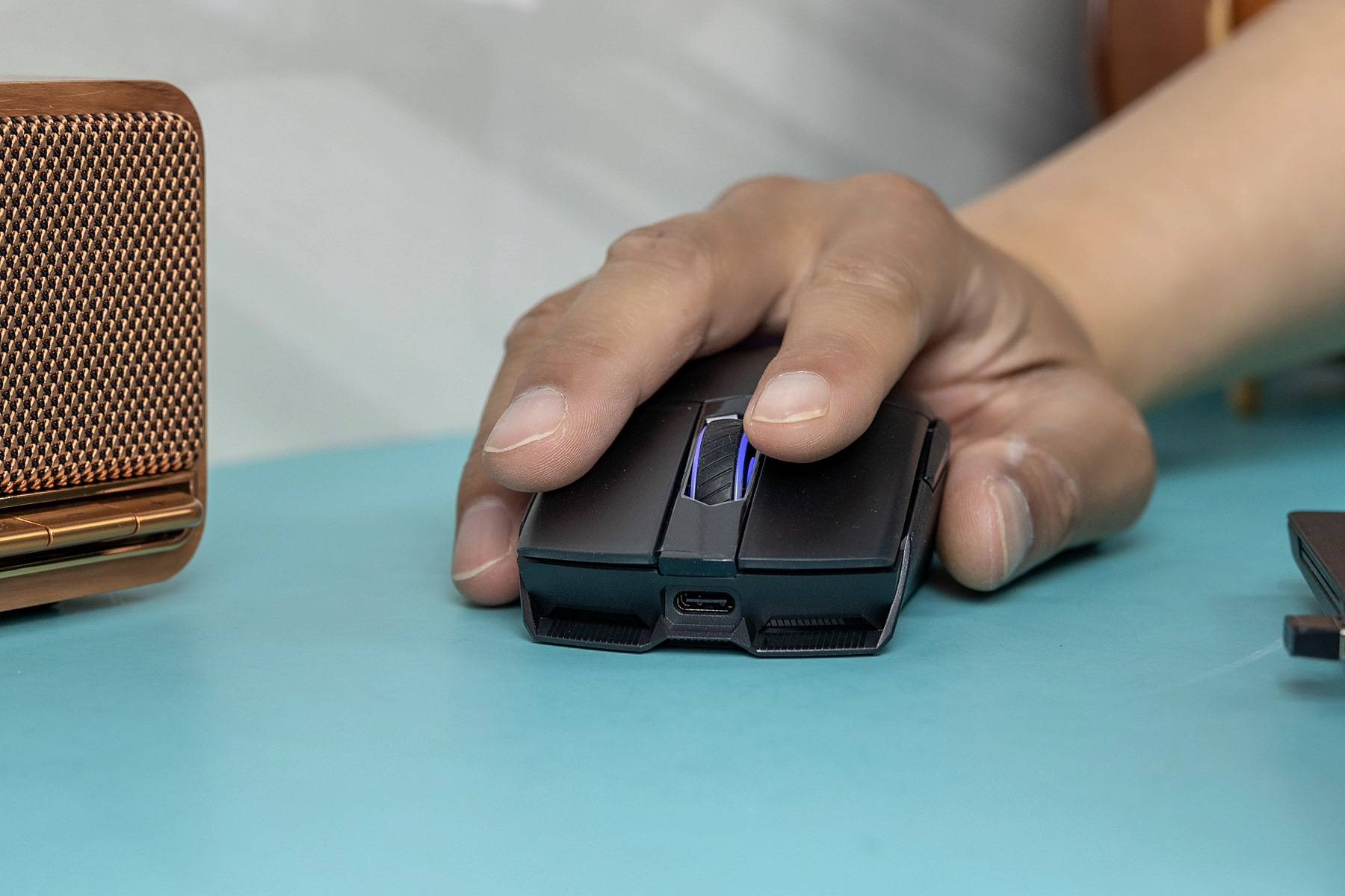 ROG经典之作,ROG影刃2无线电竞鼠标为何如今依然畅销