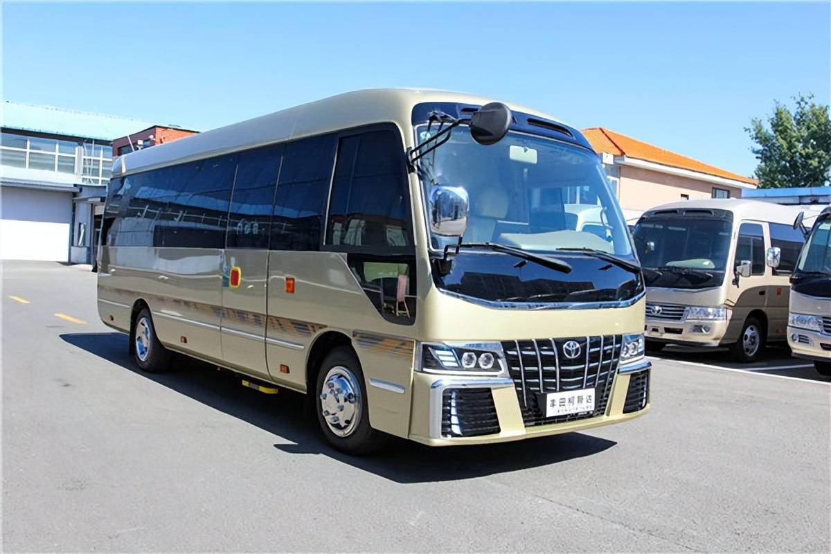 丰田考斯特12座金色现车丰田考斯特埃尔法版