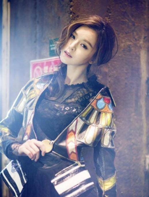 原创美模始祖文咏珊的上位史她的故事远比你想得更精彩