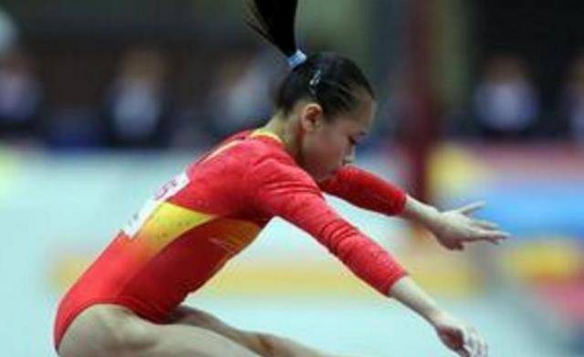 奎媛媛1981年出生于北京,在大家所熟知的四合院里长大,因为性格活泼