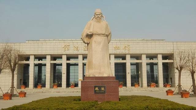 原创
晋州博物馆藏有魏征的真迹,专家说:看罢他的书法就知道他的为人
