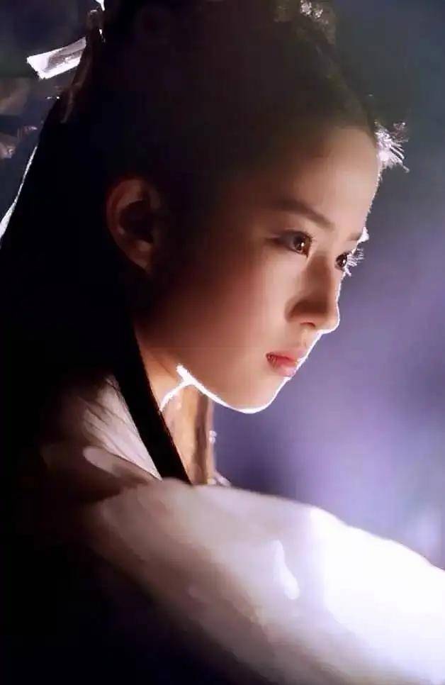 原来刘亦菲饰演的赵灵儿,小龙女,白秀珠,王语嫣,都已经这么久了,虽然