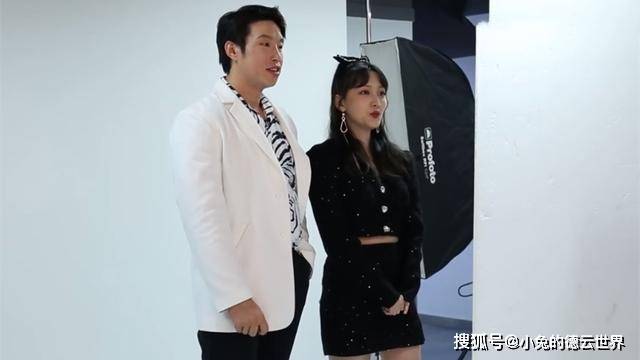 原创德云社饼嫂发布专访vlog说出烧饼的辛苦粉丝嫂子真体谅饼哥