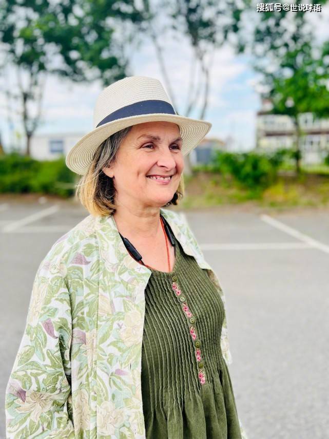 父亲中国人母亲英国人!中国体坛男神晒一家四口,男版谷爱凌