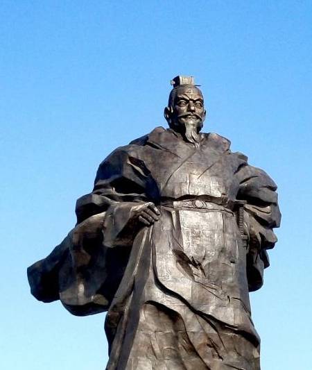 历史上养过"龙"的人,史书完整记载,难以置信_孔甲_龙的_刘累