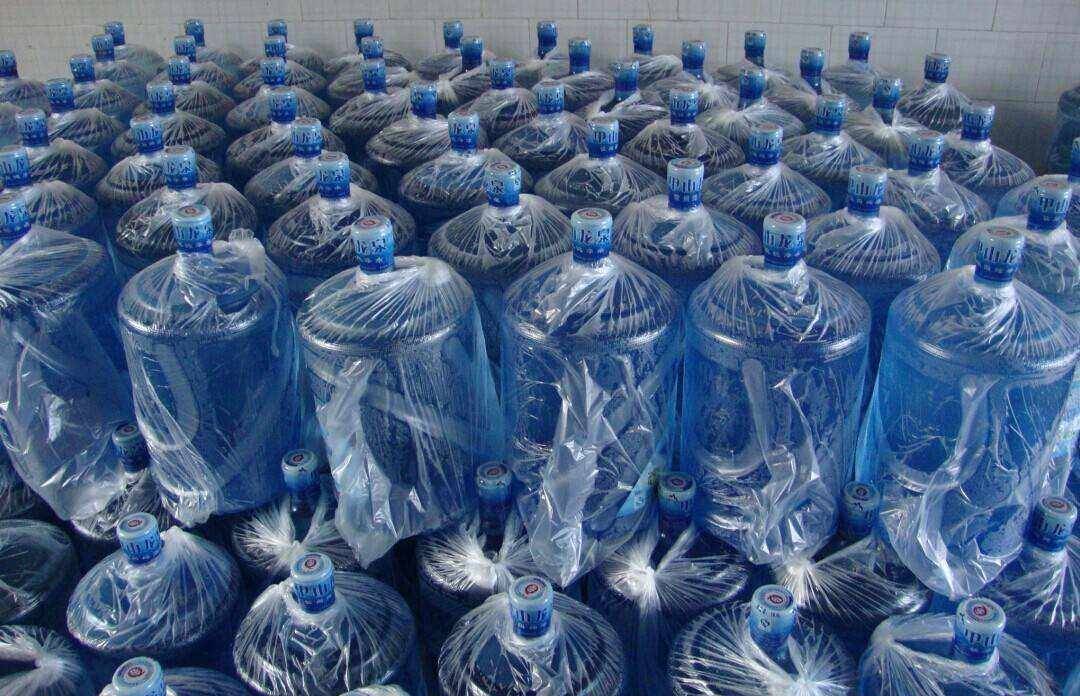 桶装水免费喝一年顾客占了大便宜厂家也年赚千万谁亏了