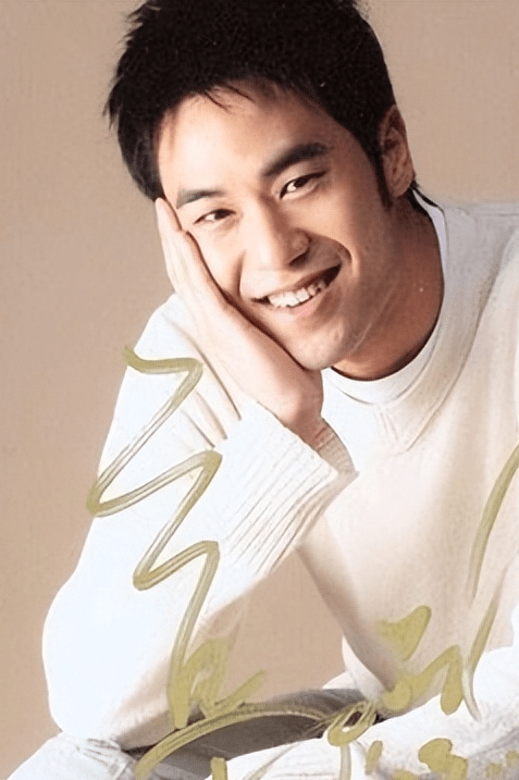 原创歌手谭维维疑似当妈三年丈夫陈亦飞是不少人的童年男神