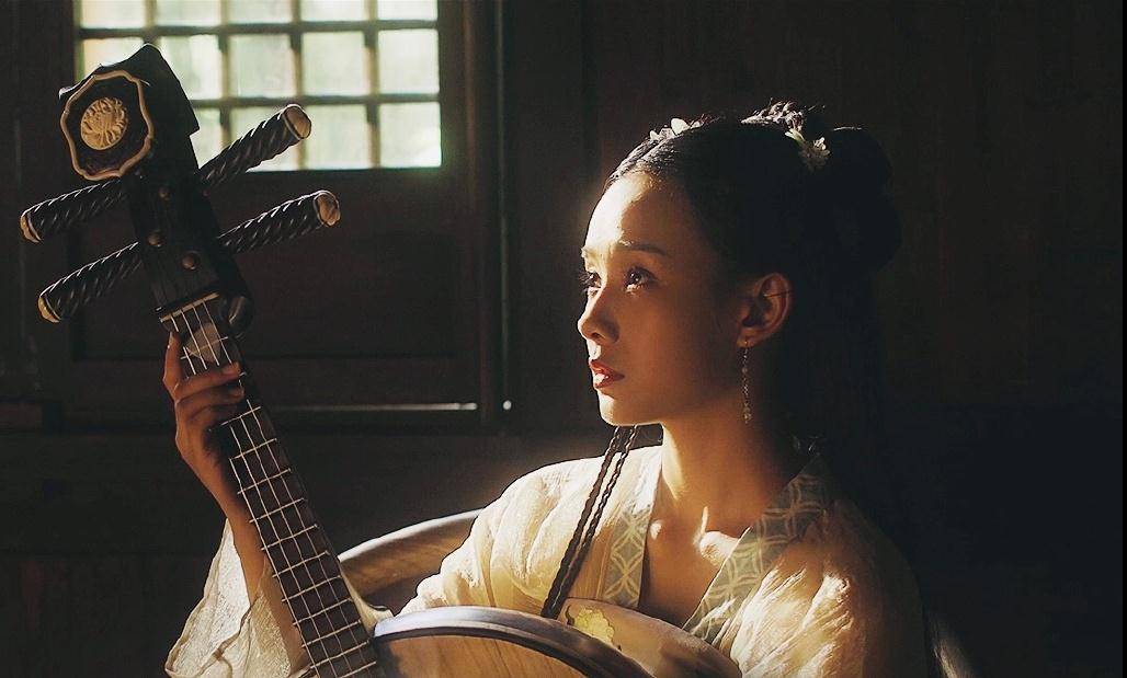 只一眼,便惊鸿,才女鲁照华古装不仅美人如画_华的_写真_五官