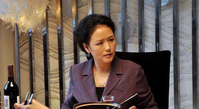 这些年来磨炼出的精湛演技,还有无可挑剔的台风,让廖学秋从一名演员