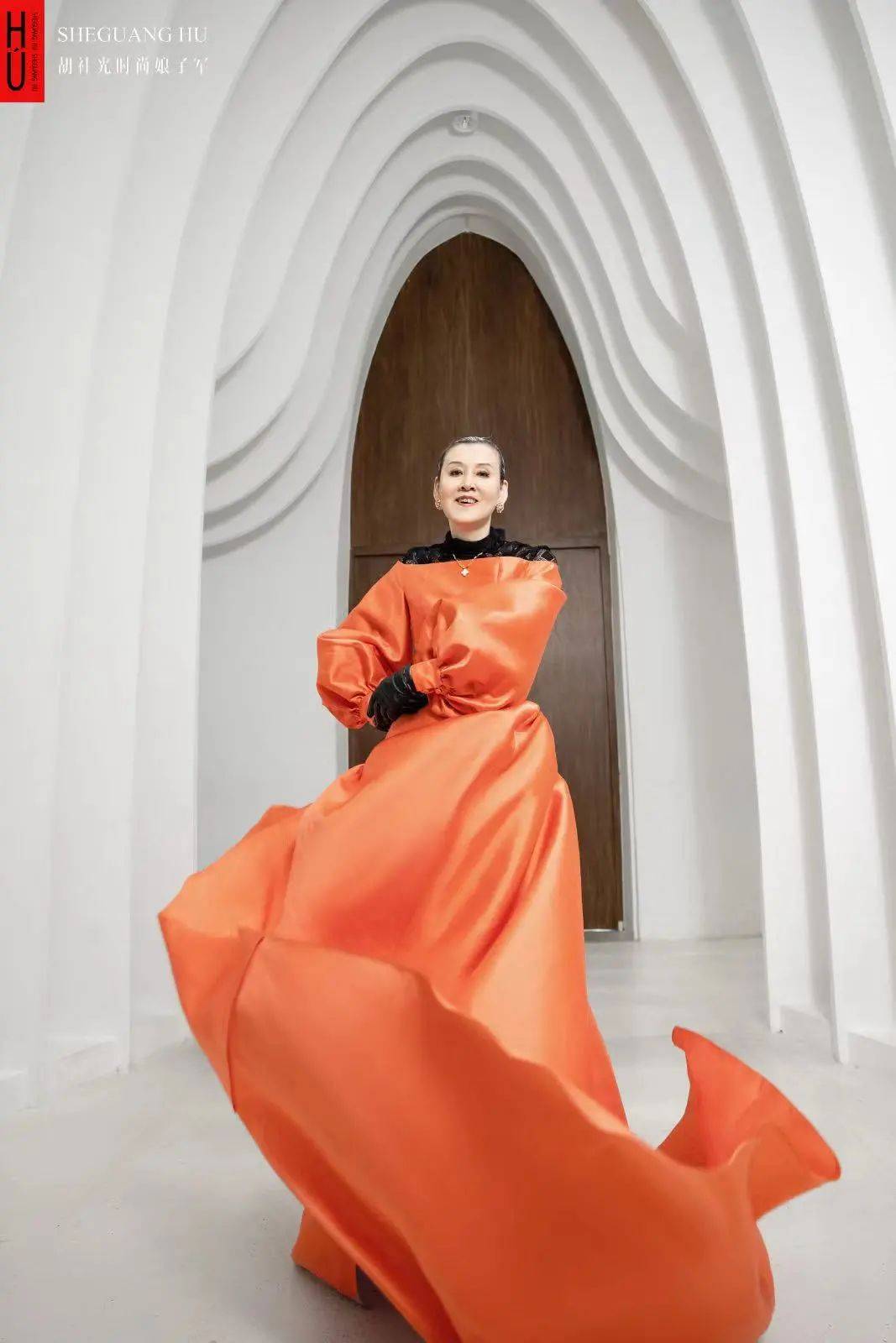 胡社光时尚娘子军时尚天团刷新梦想高度_武汉基地_姐姐_罗朝缤