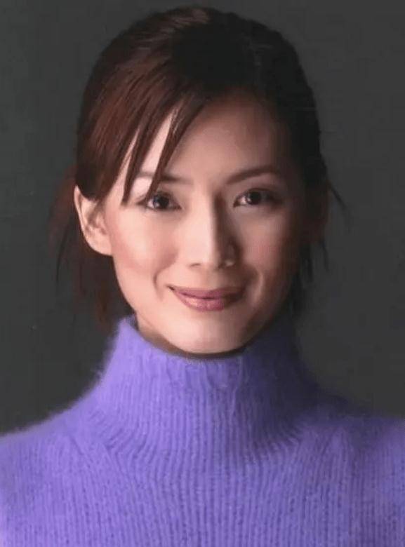 最美何仙姑郑秀珍,唯美东方不败,被渣男骗光财产,如今怎么样?