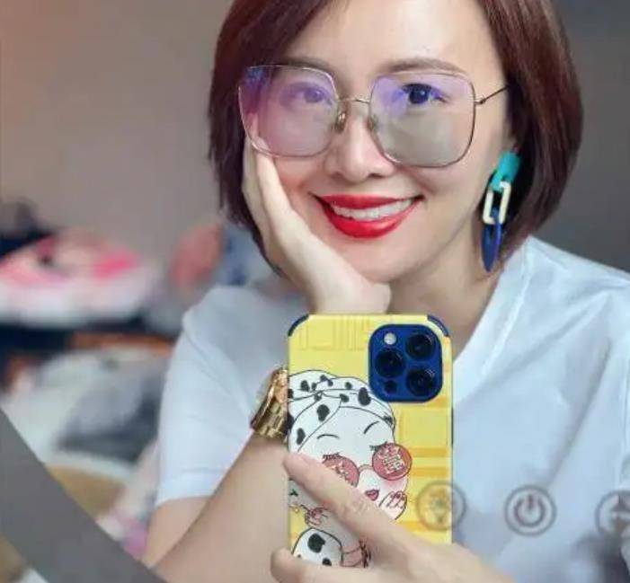 假期的时候,在税洁的陪同下,他们已经去过妈妈的故乡,回来后米乐开始"