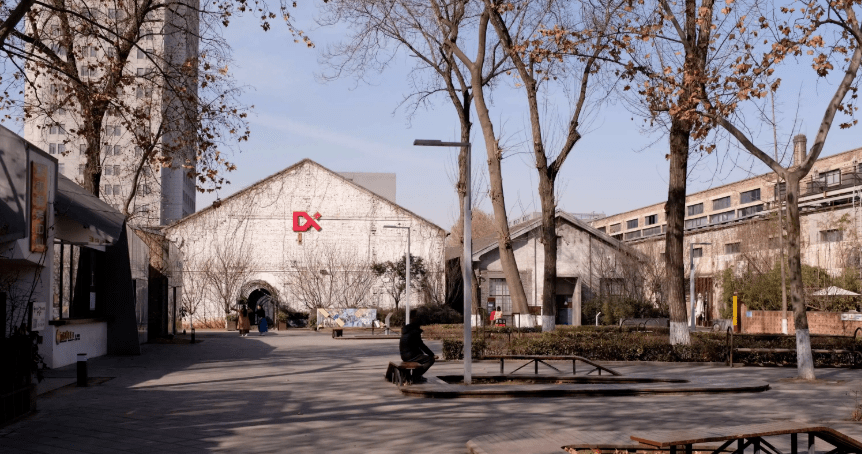 市井文化开启新的探索解读西安城市更新二老老钢厂老菜场的年轻力