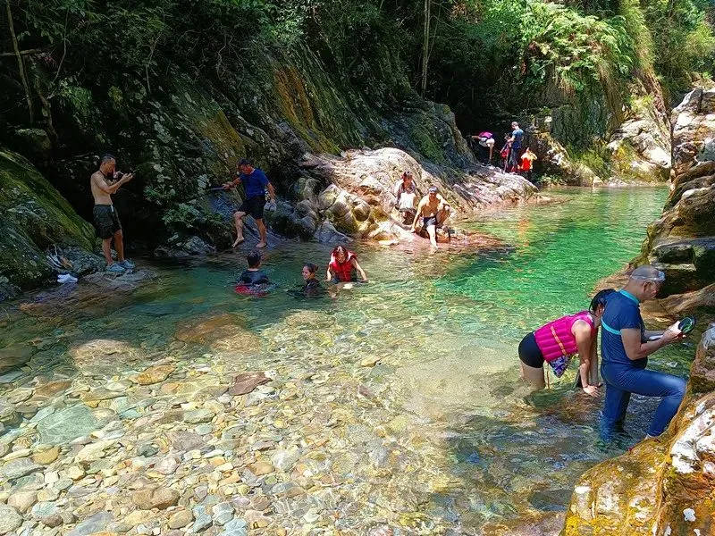 每周四周六周日广州周边游广东最美溪谷韶关罗坑猴寨溯溪