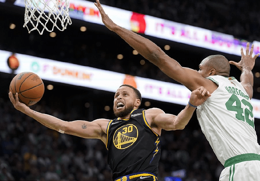 原创             NBA官方承认大误判！致命漏判白送绿军3分，勇士5打8还能赢太难了