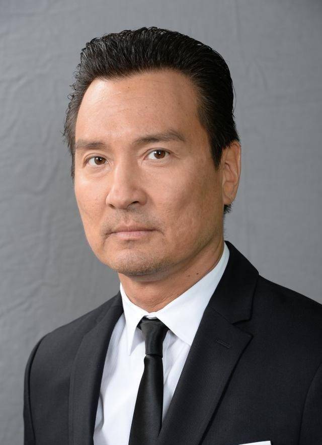 港星黄子雄自曝因认识的异性入行,单身了多年仍坚持不婚主义_生活_富