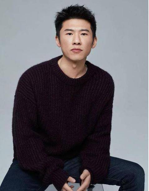 上司红了:母亲是王馥荔,跑15年龙套,低调的演技派_王骁_杨柯_角色