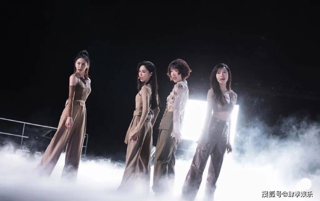 《浪姐3》：看了一公的节目后，这两个舞台秀是不得不夸赞的！