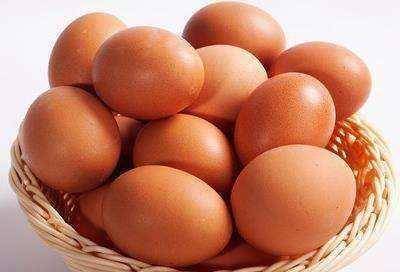 原创买鸡蛋时应该买黄鸡蛋还是白鸡蛋看完后几十年来都错了