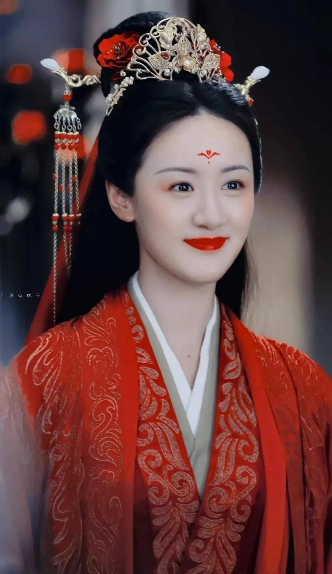 原创盘点影视剧中绝美的古装嫁衣凤冠霞帔春风面十里红妆不负卿