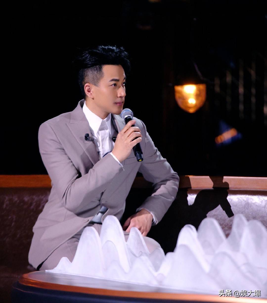 有种整容叫离婚后的刘恺威日渐帅成小鲜肉真替杨幂后悔