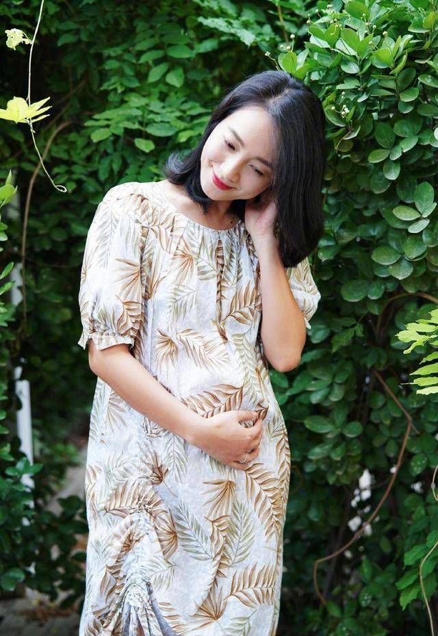 朱丹公布二胎性别,甜蜜戏称"臭小子",周一围支持妻子母乳喂养_工作