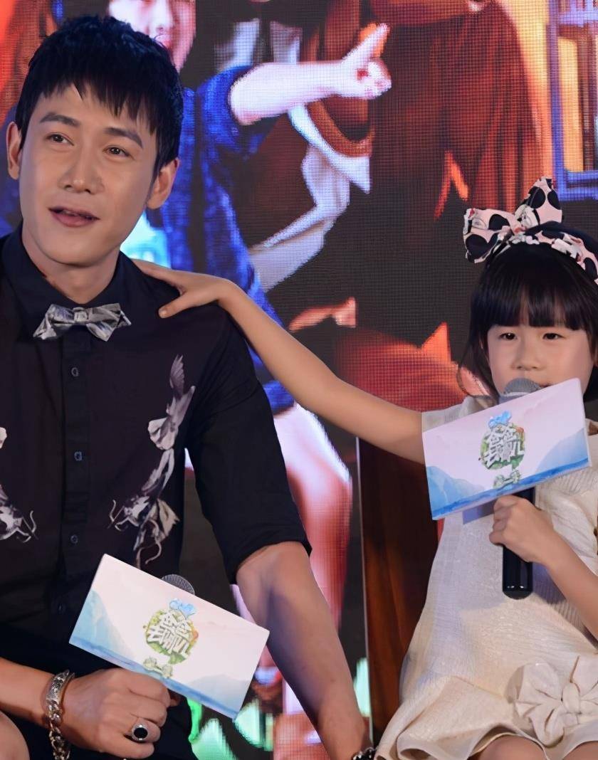 陆毅第3胎儿子疑曝光,男孩亲口承认,公司却辟谣假的_鲍蕾_网友_爸爸