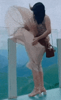 搞笑gif段子复仇者联盟3无限战争美队在瓦坎达奔跑一幕原来是这么拍的