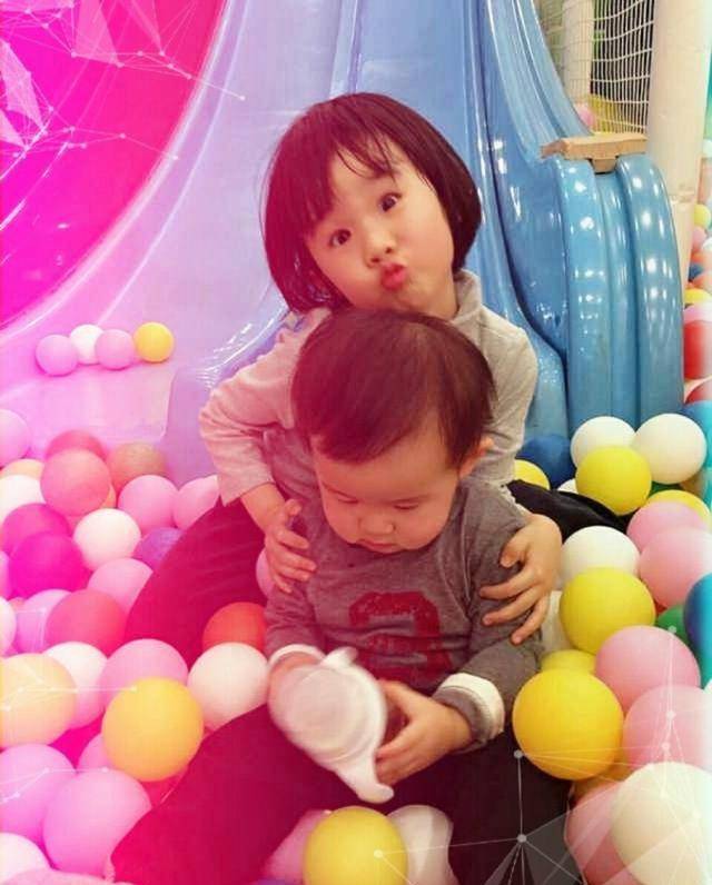 原创陆毅三胎儿子曝光长得太像陆毅贵族气息浓亲口承认是陆毅儿子