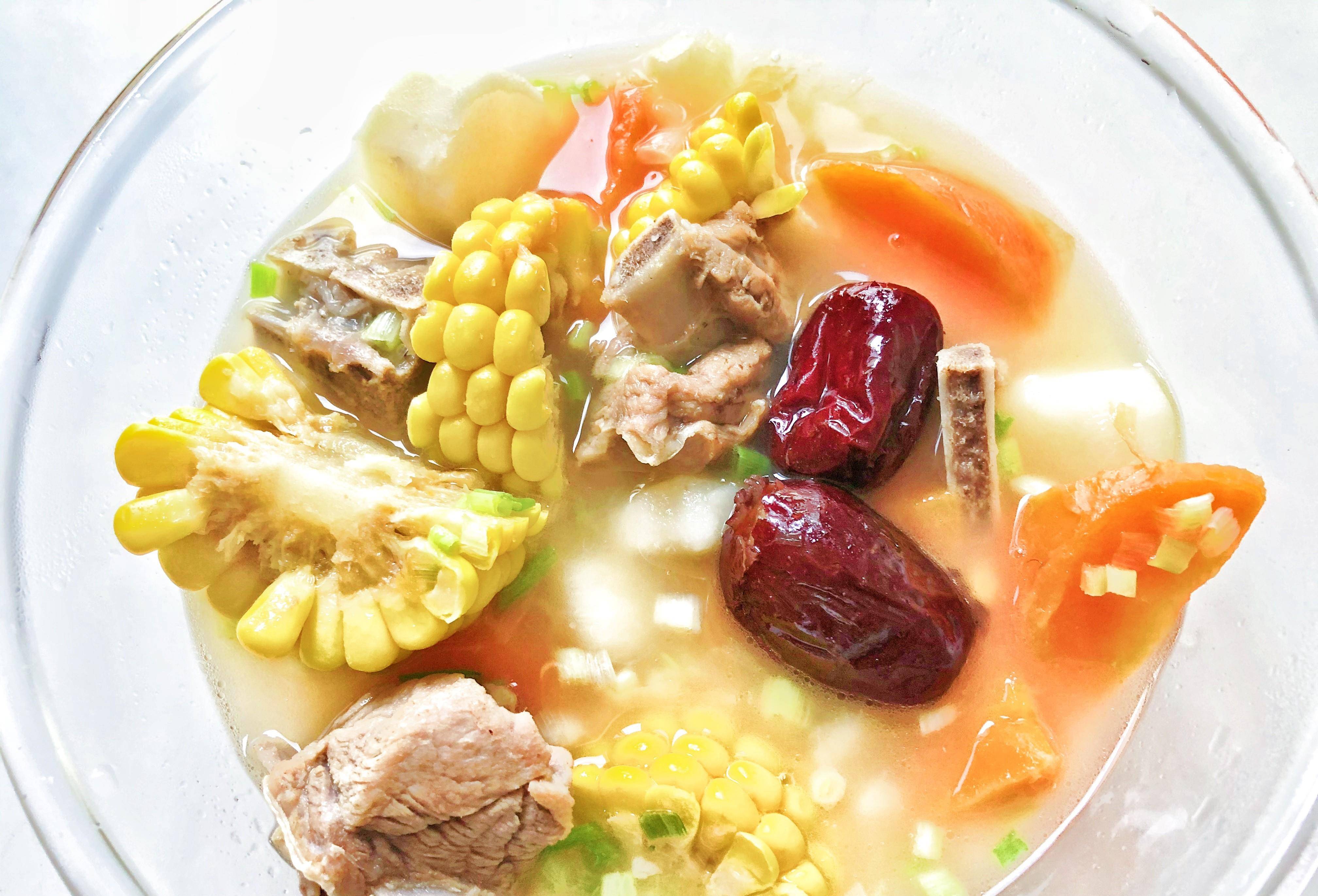 原创自制咸鲜味美的山药排骨汤肉香四溢汤汁浓郁一次能喝两碗