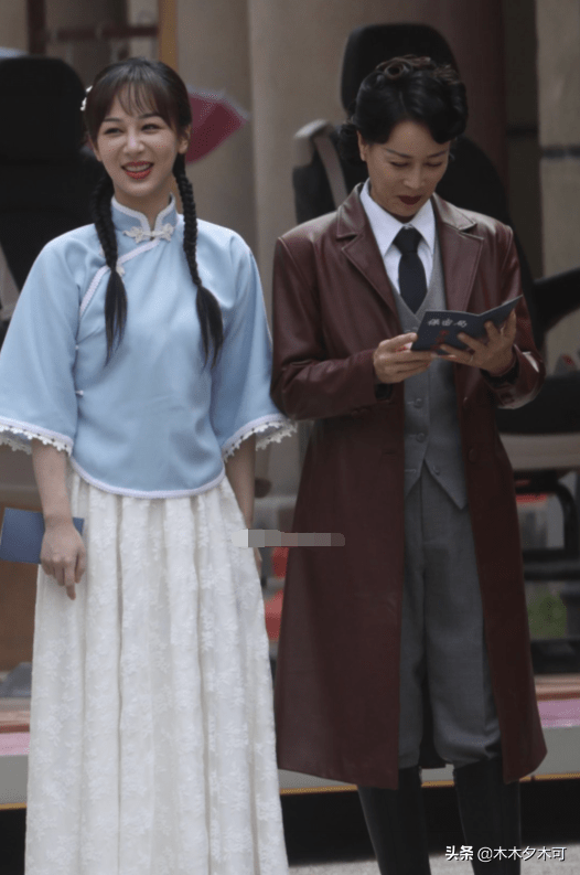 原创杨紫新综艺开录两套造型获赞看到合作搭档2021年黑马综艺