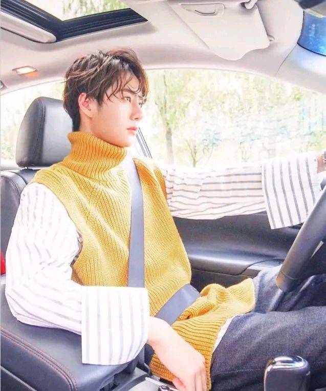 原创当明星开车照曝光千玺热巴还好看到王一博肖战那才叫心动