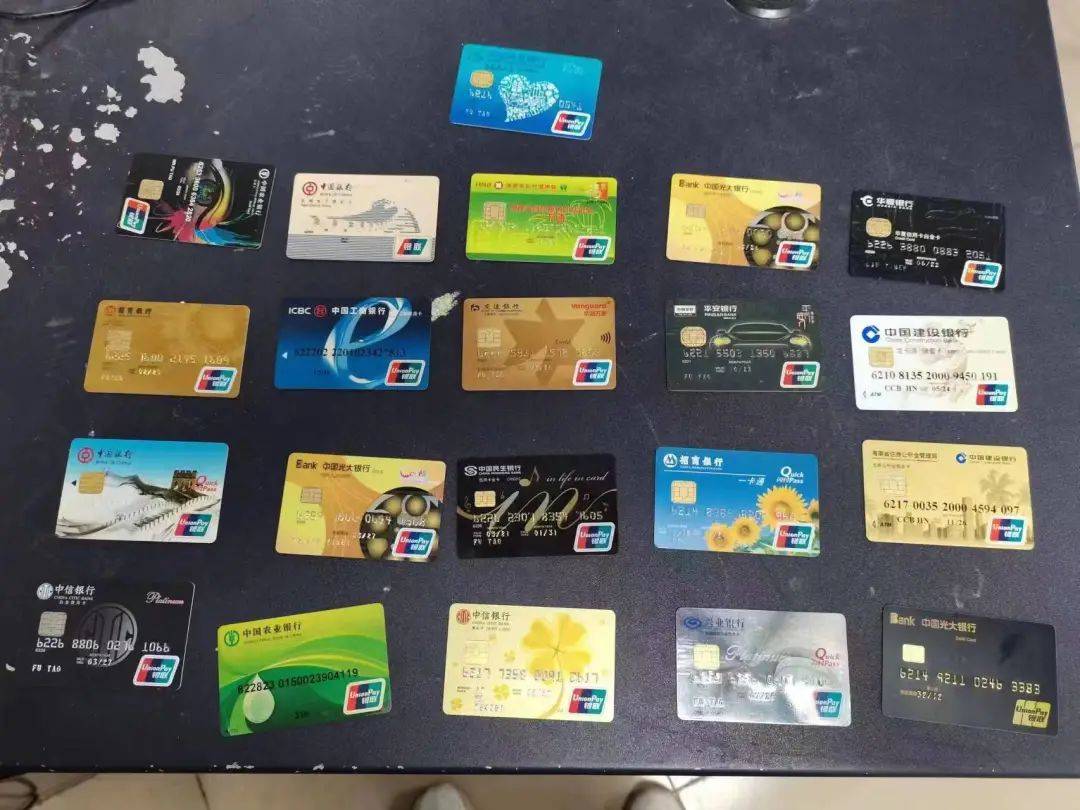 案件3起，带破外地案件50余起，冻结资金290余万元，扣押涉案银行卡27张....