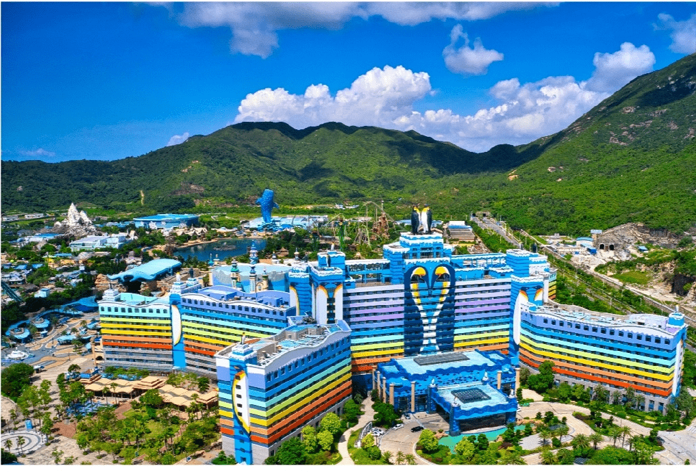 上海迪士尼小镇和乐园酒店明日起恢复运营 投资0亿大型文旅综合体项目签订 度假区 隆企鹅 主题