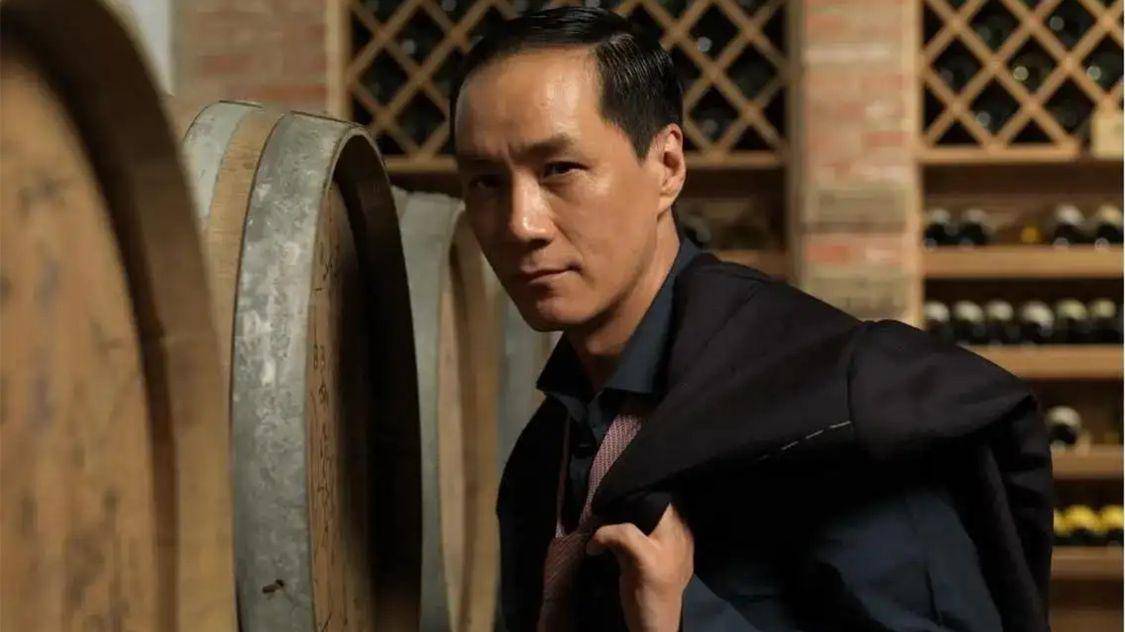 正愁找不到机会洗白安嘉和这个角色的影响呢,冯远征