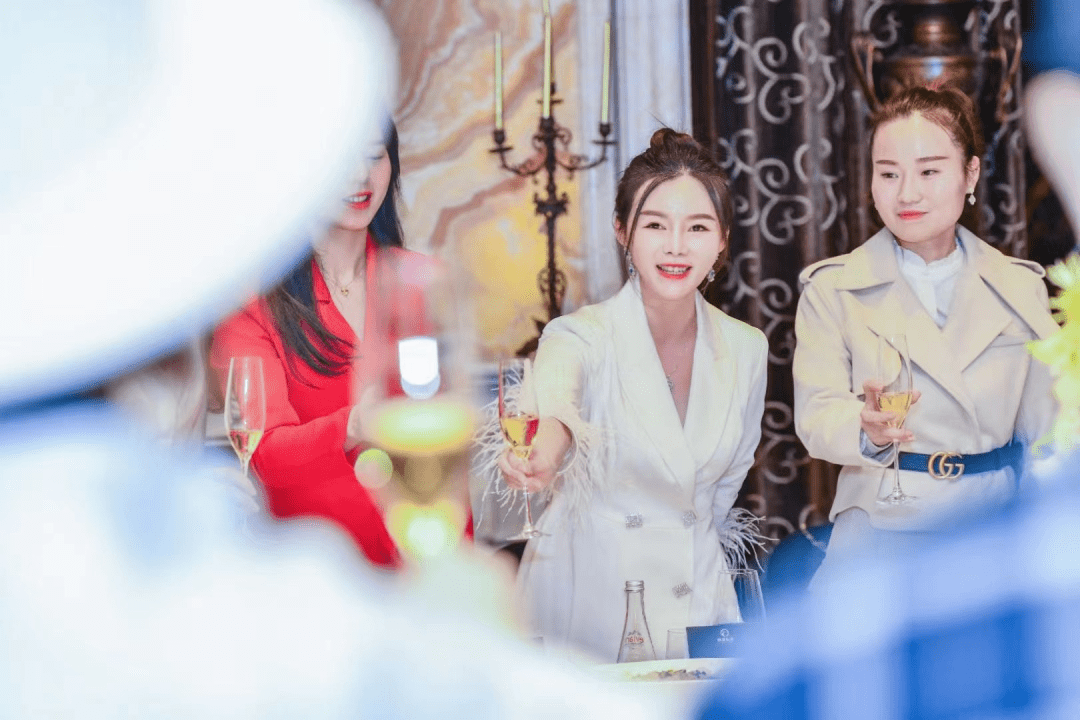 形象穿搭品鉴会丨奢享情调,美学升级,一键get你的专属风格_圈层_服装