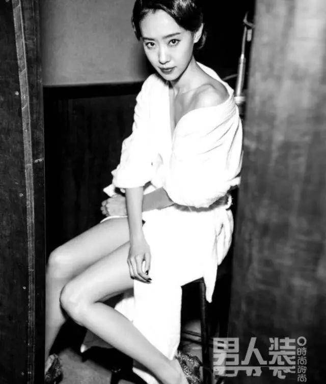 原创票房40多亿张小斐彻底红了昔日男人装时尚图曝光