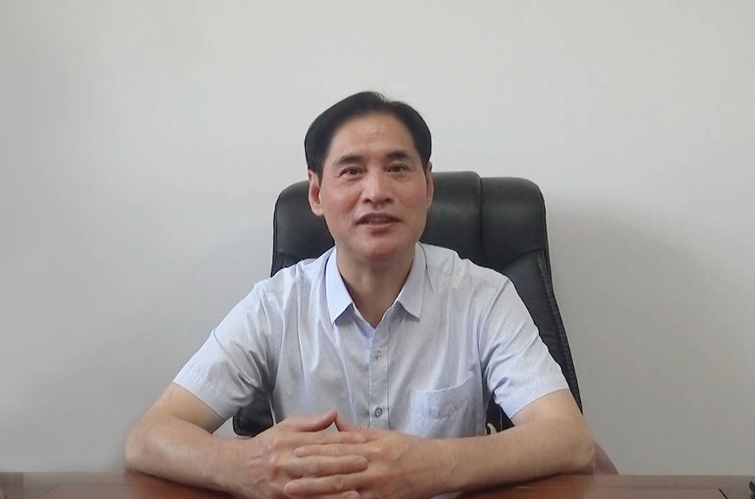 郑大二附院院长刘剑波向中原百医讲堂致贺