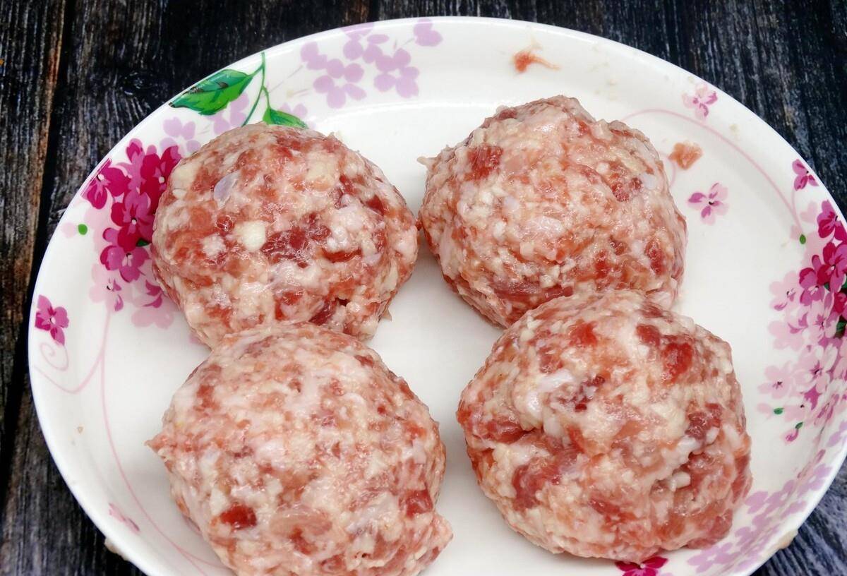 年夜饭福禄寿喜菜,喜宴必备菜四喜丸子,色香味俱全好吃又美味_寓意