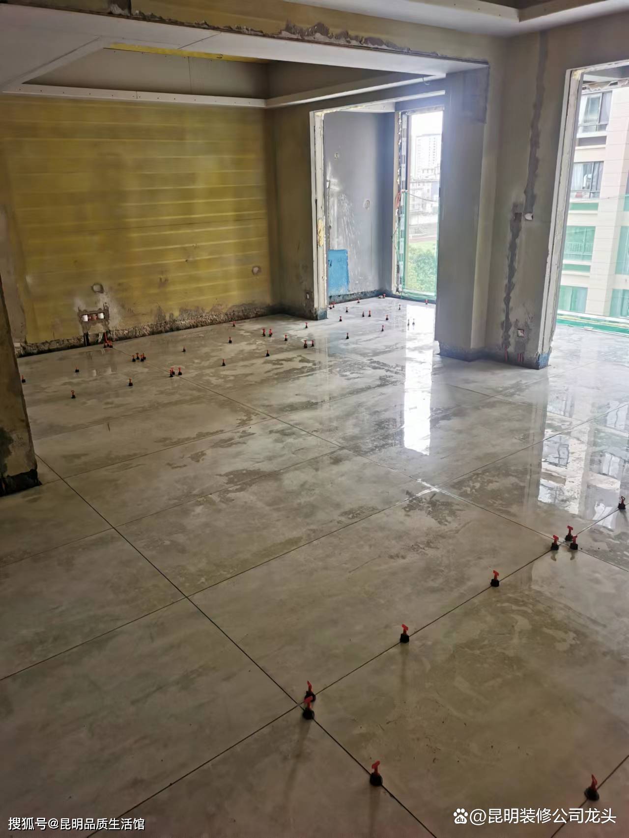 昆明装修公司君庭云邸工地地砖铺设完成