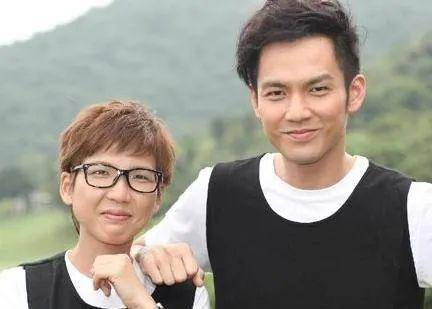 她一曲成名,嫁给王刚因不会做家务分手,如今59岁依然单身_钟汉良_成