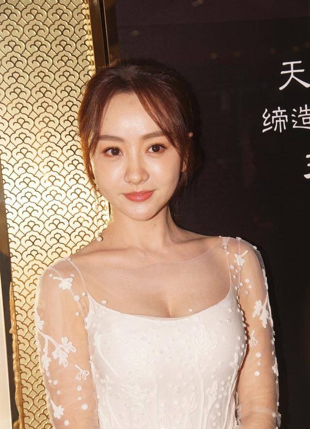 原创可惜了这盛世美颜39岁杨蓉又美又甜太迷人为啥一直不火