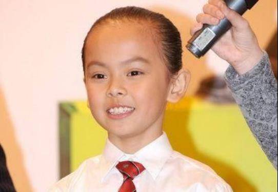 原创张周星驰眼光到底有多毒当年看中的小童星如今全长成了大美女