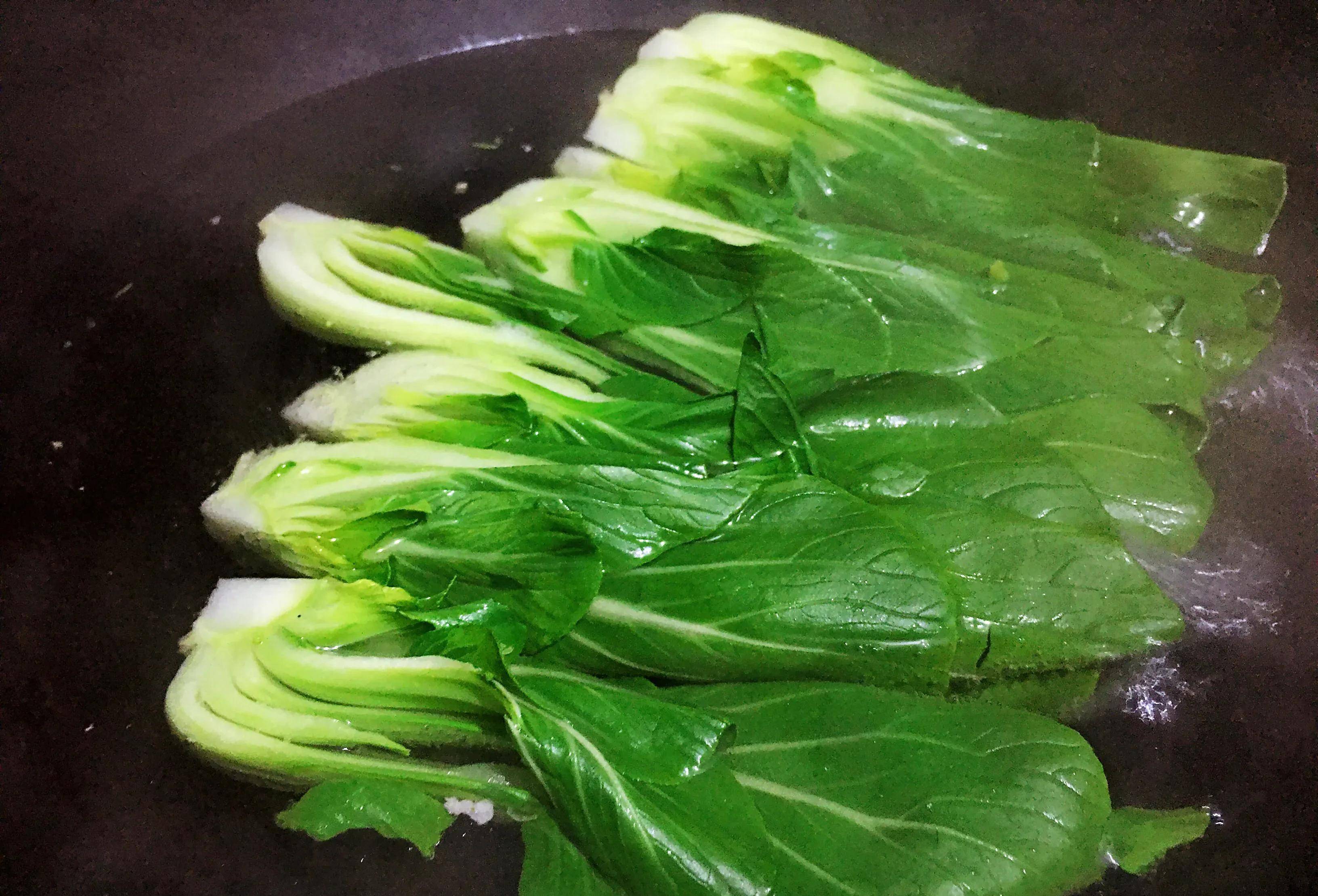 年夜饭,四喜丸子这么做,不油不腻,寓意"蒸蒸日上_备用_肉馅_油菜