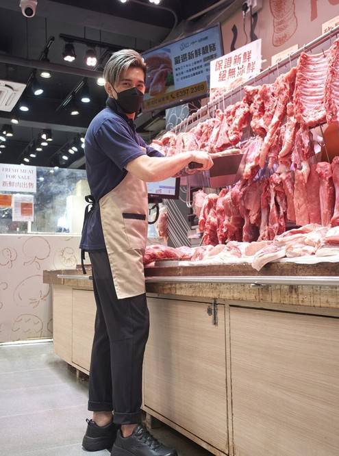 香港猪肉佬网红戴口罩是想遮丑天团粉丝未免太双标