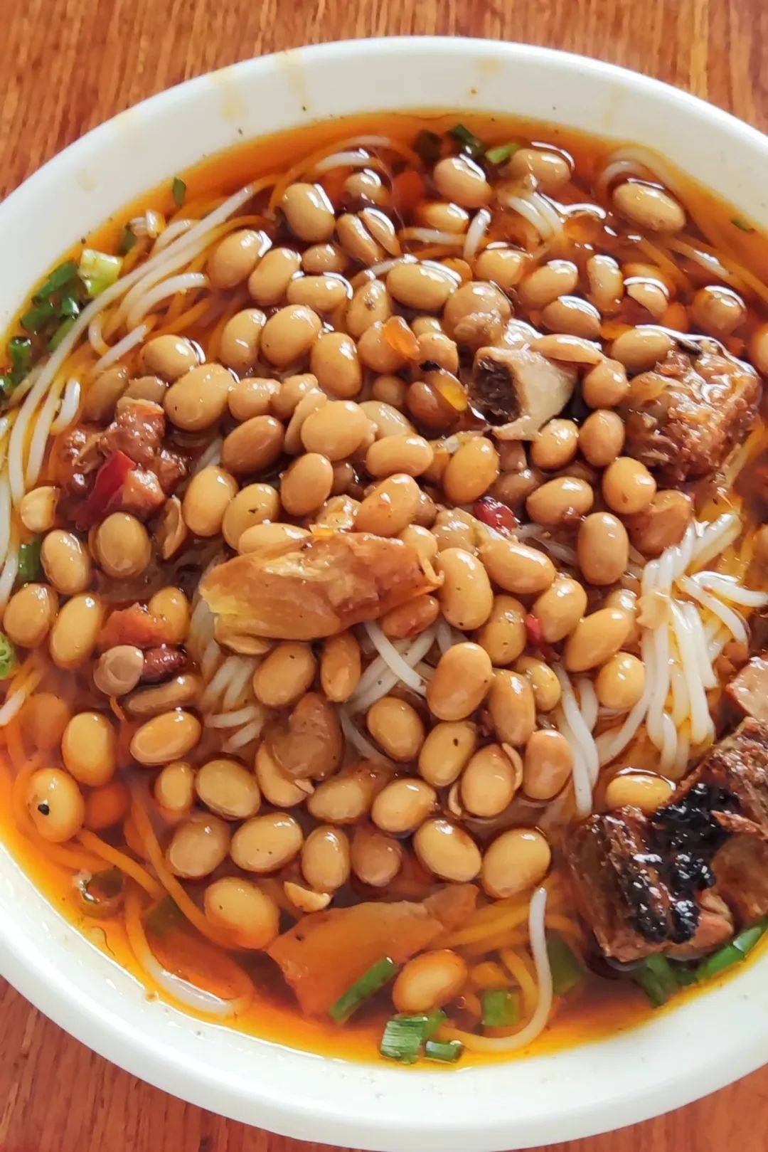 黄豆也能当码子,图为张家界慈利米粉.那碗粉,少汤是关键.