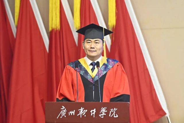 母校_梁冠军_校友