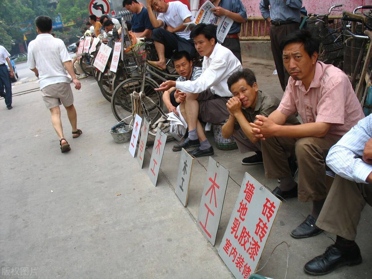 浙江义乌柳青附近招工跟车装卸工400一天包吃住